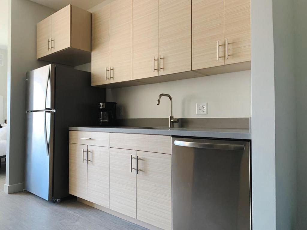 Sleepover Studio Apartments 디모인 외부 사진